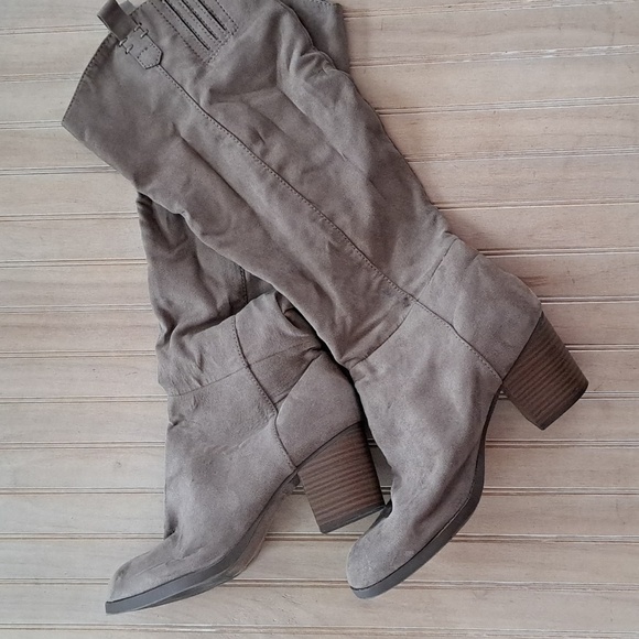 Old Navy Women's Tall Suede Heeled Boots - Picture 1 of 9
